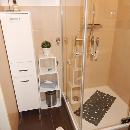 Ferienwohnung Im Wikingturm * Schleswig